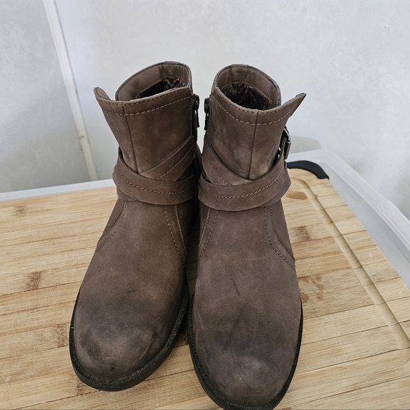 Cobb Hill Ladies Ankle Boots 👢 - Picture 8 of 11